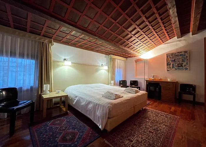Palazzo Raspanti Konukevi 3*
