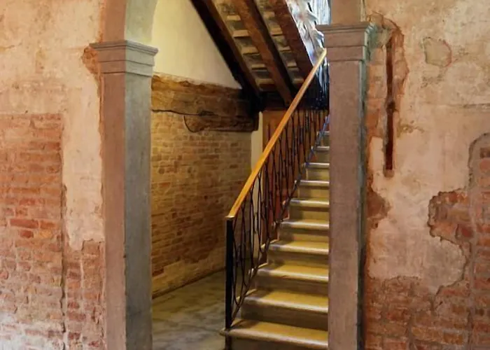 招待所 Palazzo Raspanti
