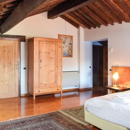 Affittacamere Palazzo Raspanti 3*